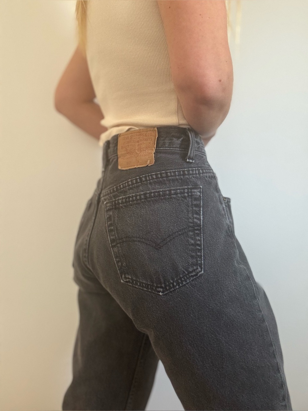 Vintage Levi’s 501 90s straight leg black